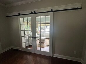 725 S Weller Ave in Springfield, MO - Building Photo - Building Photo