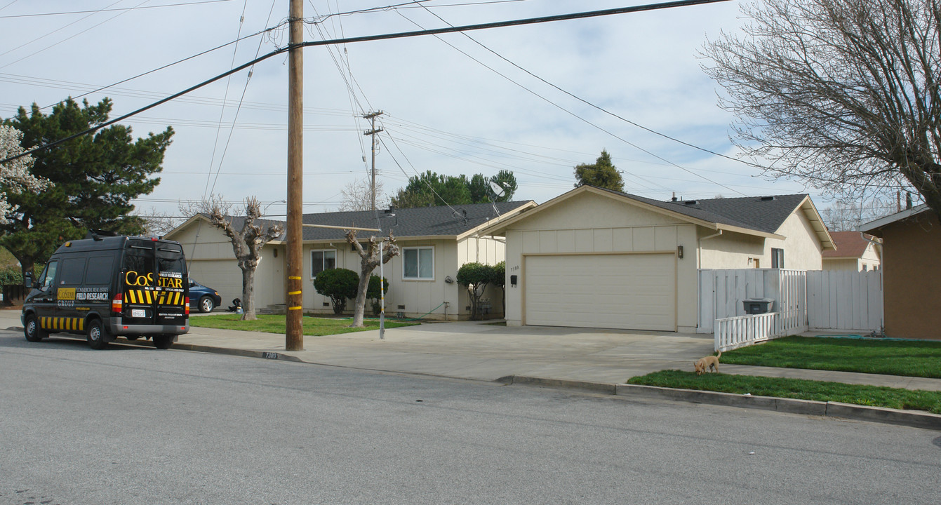 7380-7382 Maple St in Gilroy, CA - Building Photo