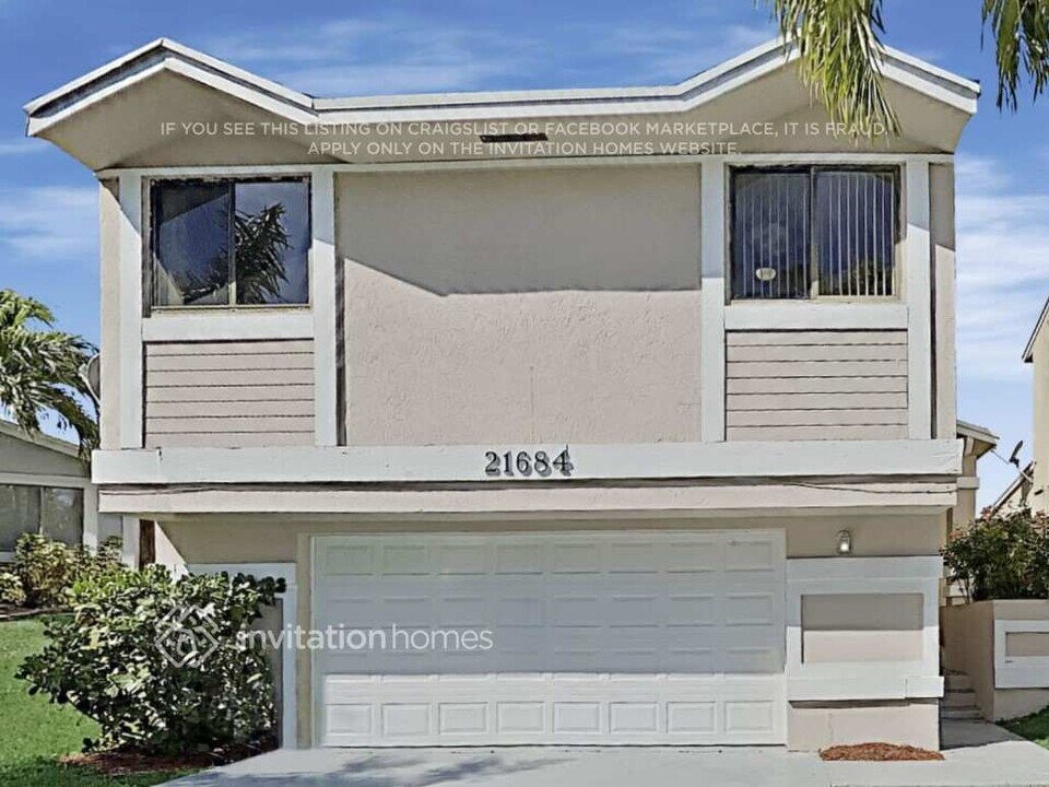 21684 SW 98th Pl in Cutler Bay, FL - Building Photo