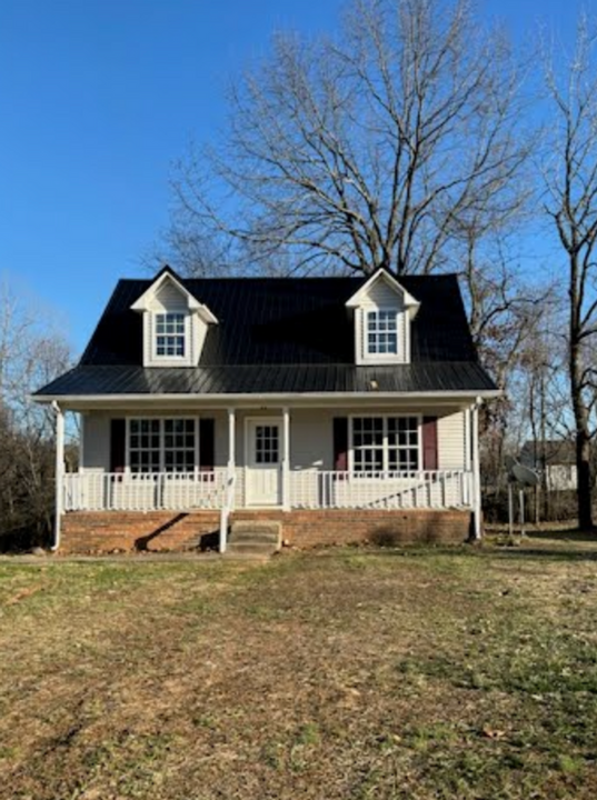 656 Artic Ave in Oak Grove, KY - Building Photo