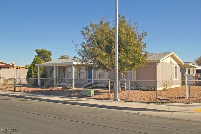 5964 Shenandoah Ave in Las Vegas, NV - Building Photo - Building Photo