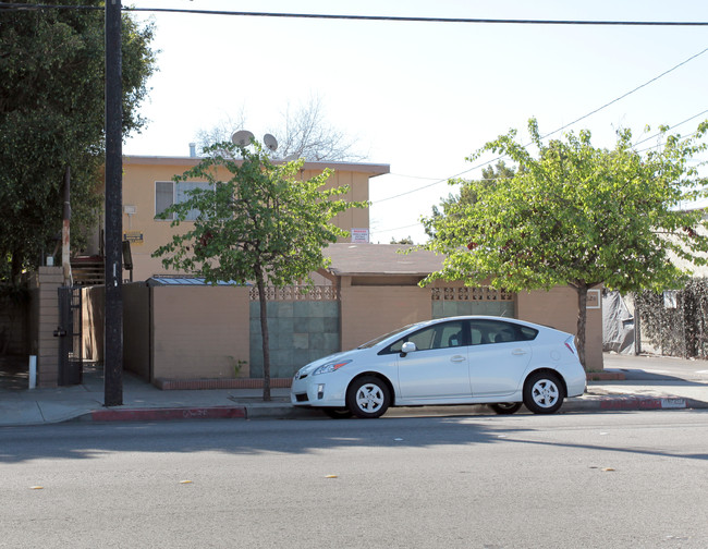 4628 Florence in Bell, CA - Building Photo - Building Photo