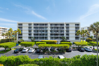 Meridian in Palm Beach, FL - Building Photo - Building Photo