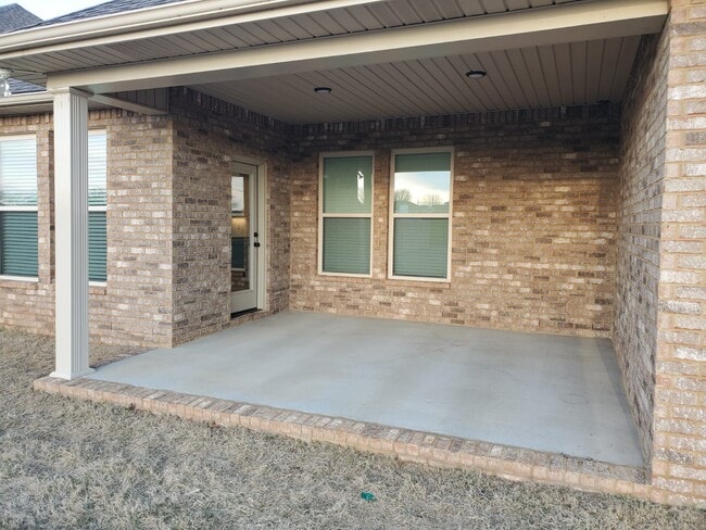 property at 102 Elledge Farm Dr