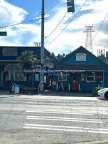 469 N 36th St in Seattle, WA - Building Photo