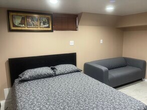 21713 132nd Rd, Unit 1 in Springfield Gardens, NY - Building Photo - Building Photo