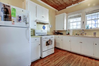 1709 Enfield Rd in Austin, TX - Building Photo - Interior Photo