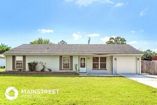 1693 Susan Dr in Middleburg, FL - Building Photo