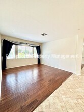 4804 Ravenwood Ct in Fontana, CA - Building Photo - Building Photo