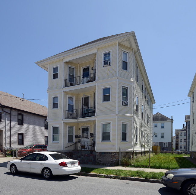 168 Hathaway St in New Bedford, MA - Building Photo - Building Photo