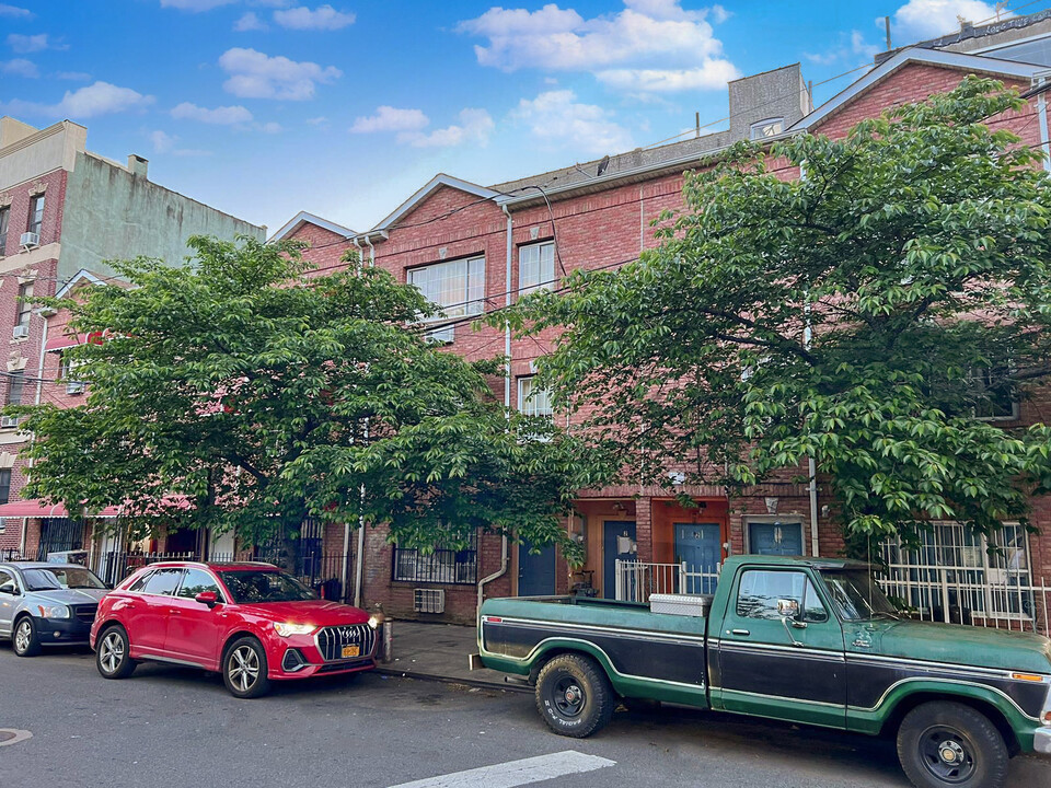 2181 Belmont Ave in Bronx, NY - Building Photo