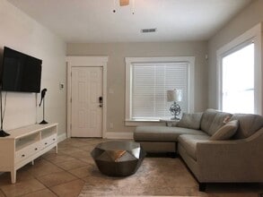 3515 N 10th St in Tampa, FL - Foto de edificio - Building Photo