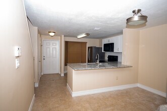1088 Jeffery St in Boca Raton, FL - Building Photo - Building Photo