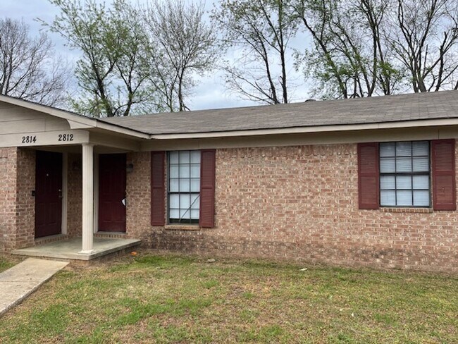 property at 2800-2814 W E St