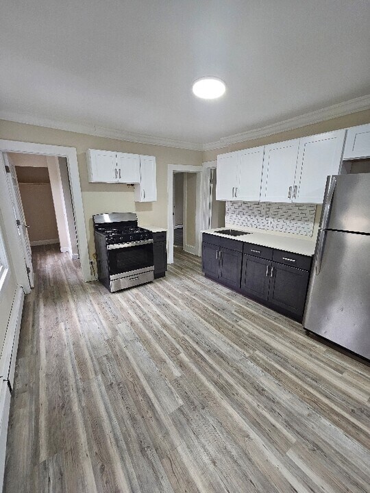 87 Garfield Ave in Paterson, NJ - Building Photo