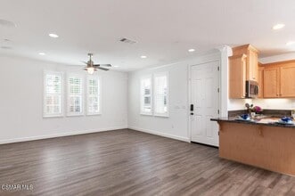 217 9th St in Marina, CA - Building Photo - Building Photo