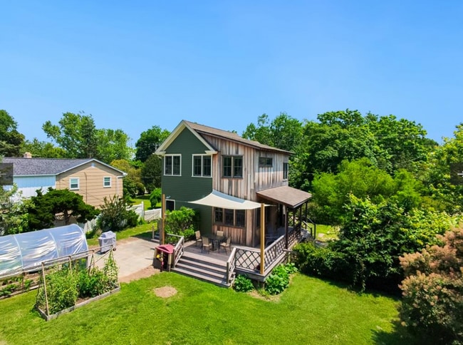 property at 1012 Seashore Rd