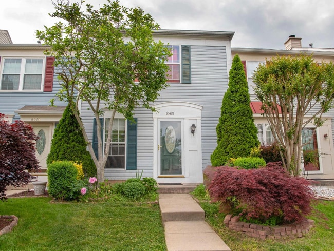 6508 Old Carriage Dr in Alexandria, VA - Building Photo - Building Photo