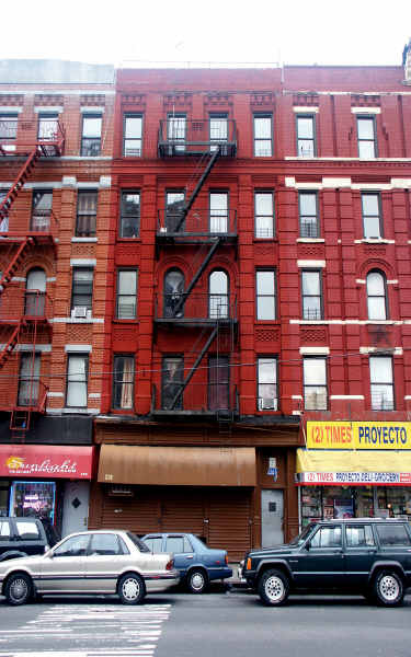 208 Willis Ave in Bronx, NY - Building Photo