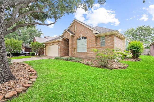 property at 11539 Whittier Bridge Ln