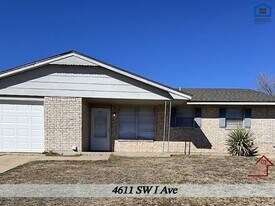 4611 SW I Ave in Lawton, OK - Building Photo
