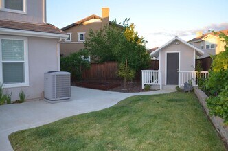 64 Narcissus Ct in Oakley, CA - Building Photo - Building Photo
