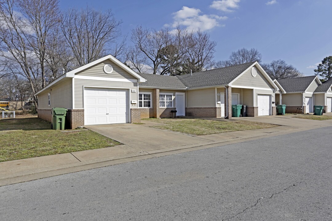 Coventry Meadows in Rogers, AR - Building Photo