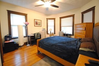 18 Tewksbury St, Unit 2 in Winthrop, MA - Building Photo - Building Photo