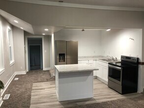 1201 Jefferson St in Burlington, IA - Building Photo - Building Photo