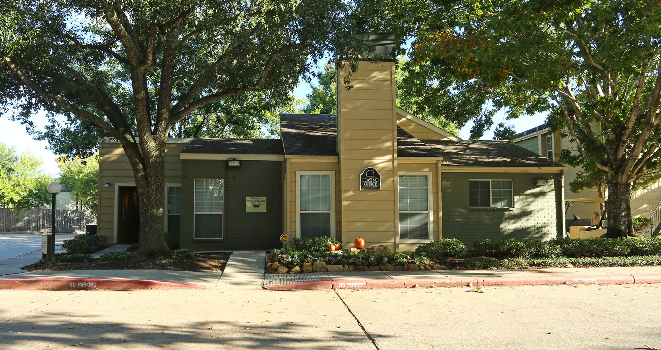 Bridgewater Apartments in Tomball, TX - Building Photo