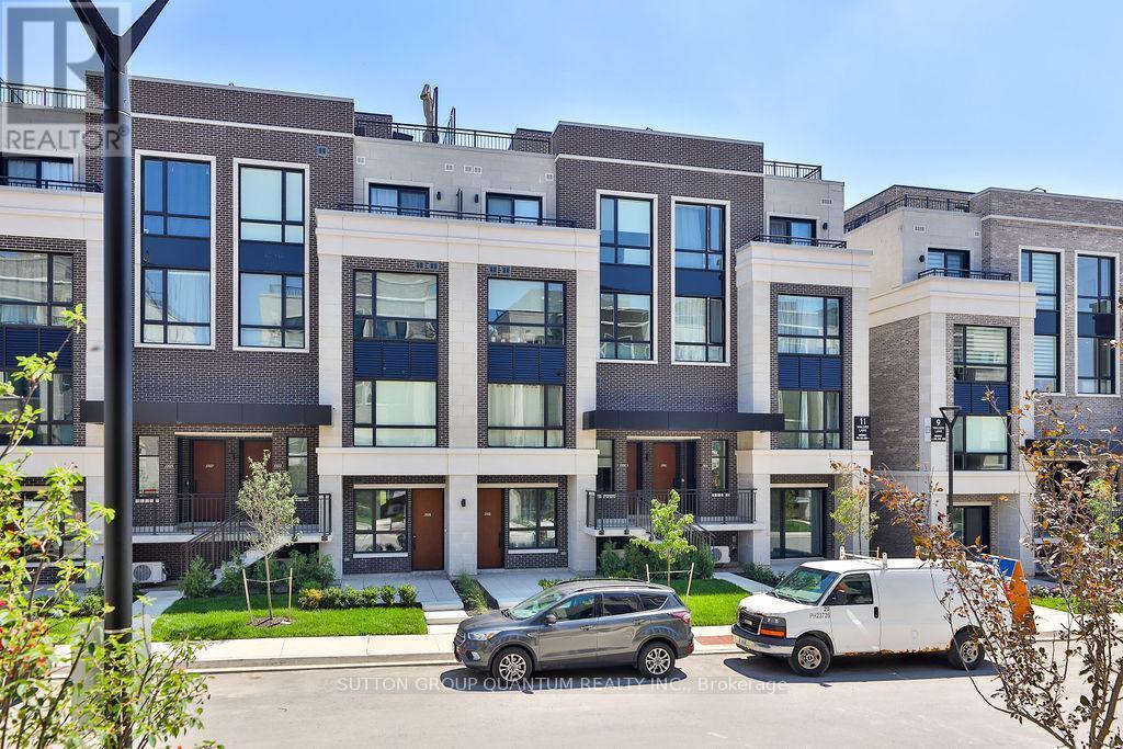 11 Walder Ln in Richmond Hill, ON - Building Photo