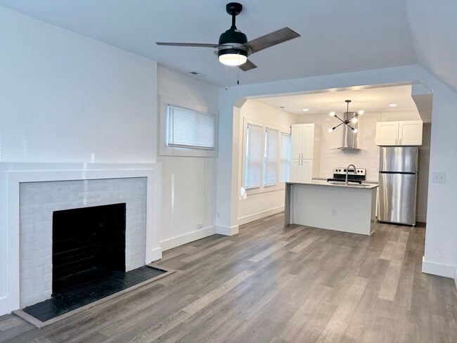 954 S Ohio Ave, Unit C in Columbus, OH - Foto de edificio - Building Photo