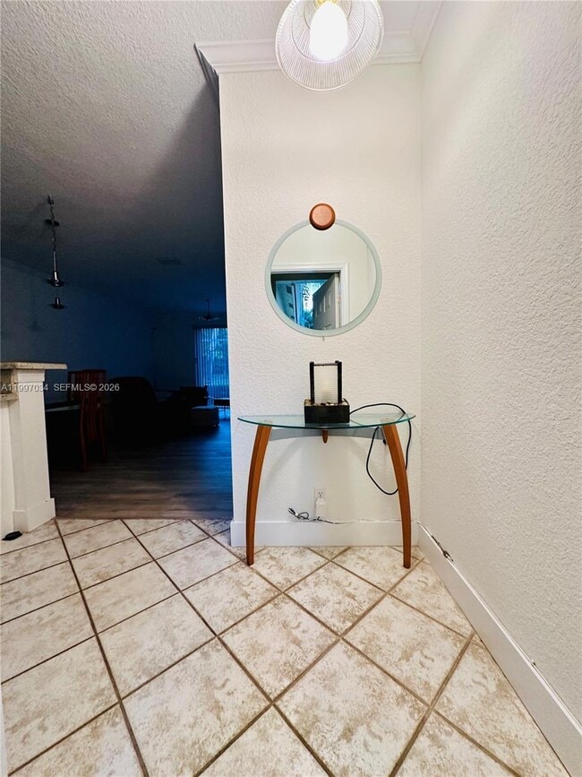 2122 Pasa Verde Ln in Weston, FL - Building Photo - Building Photo