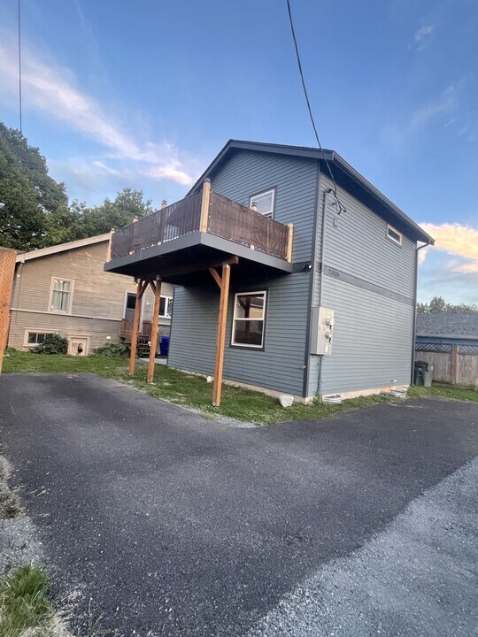 2310 Virginia Ave in Everett, WA - Foto de edificio