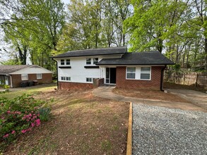 3523 Lawndale Dr in Greensboro, NC - Building Photo - Building Photo