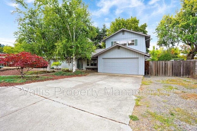 3385 Camellia Dr S in Salem, OR - Building Photo - Building Photo