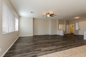 13587 W Tara Ln in Surprise, AZ - Building Photo - Building Photo