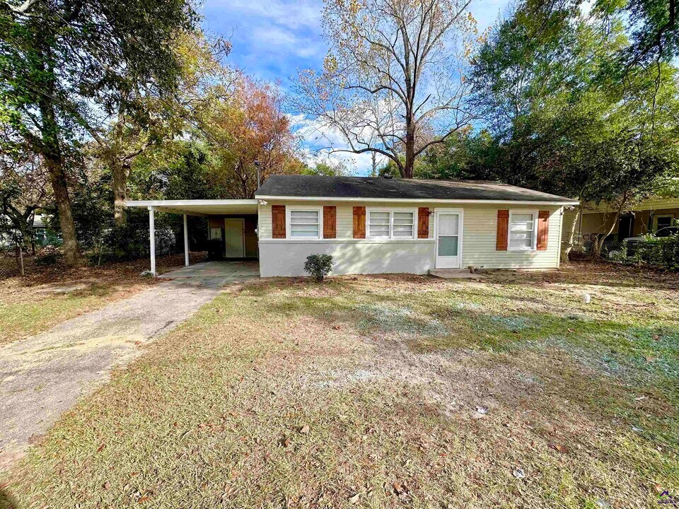108 Smith Pl in Warner Robins, GA - Building Photo