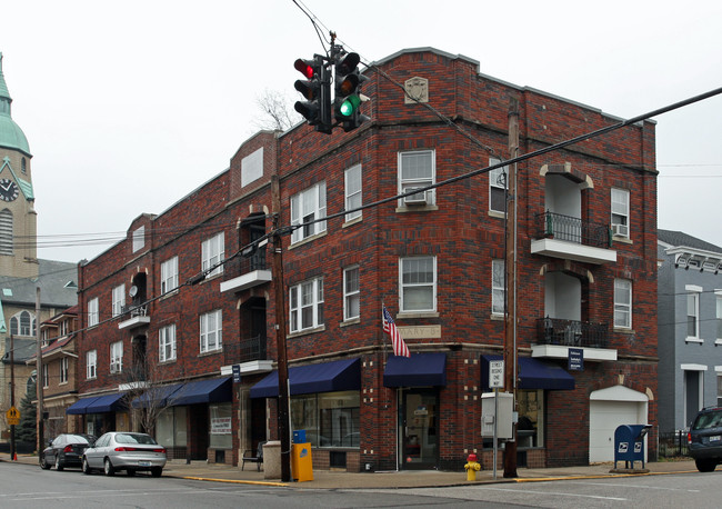 Taylor Avenue Apartments in Bellevue, KY - Foto de edificio - Building Photo