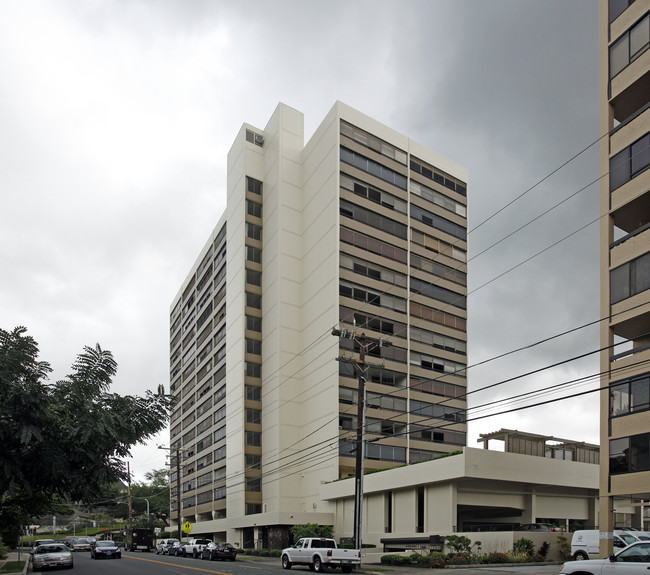 Punahou Chalet Condominiums in Honolulu, HI - Building Photo - Building Photo