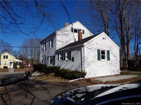 454 Middle Tpke E in Manchester, CT - Building Photo
