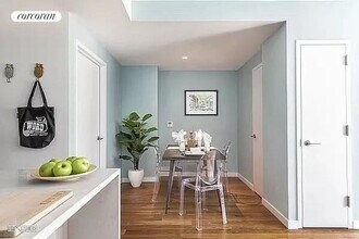 211 McGuinness Blvd in Brooklyn, NY - Building Photo - Building Photo