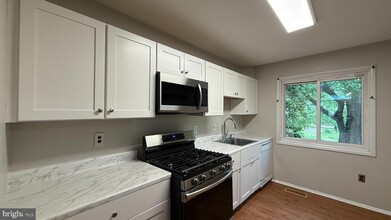 12770 Dulcinea Pl in Woodbridge, VA - Building Photo - Building Photo