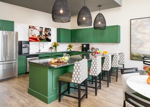 Album Indian Lake 55+ Active Adult Community in Hendersonville, TN - Foto de edificio - Interior Photo