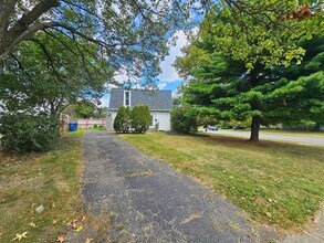 2084 Brookfield Rd in Columbus, OH - Foto de edificio - Building Photo