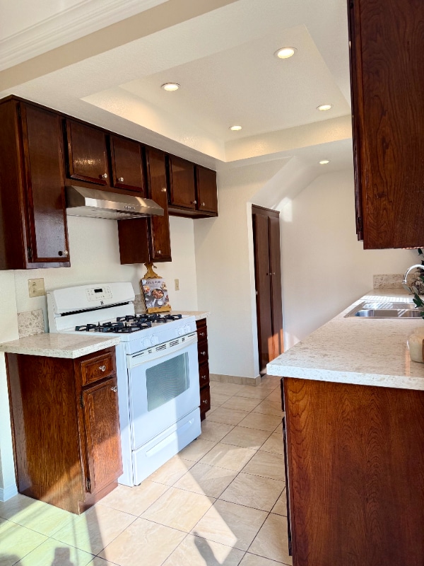 232 S Pine St in San Gabriel, CA - Building Photo - Building Photo