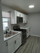 835 US-20 in Lagrange, IN - Building Photo