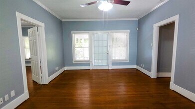 5 Buell Ct in Houston, TX - Building Photo - Building Photo