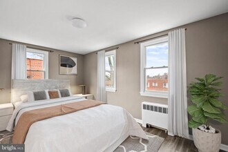 2412 18th St SE in Washington, DC - Foto de edificio - Building Photo