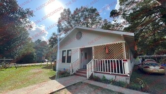3708 Dick Taylor St in Monroe, LA - Building Photo